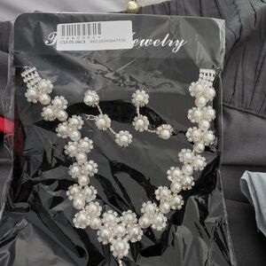 Elegant Pearl Necklace and Earring Set
